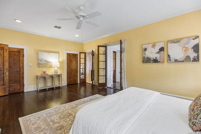 228 W Mulberry Ave, San Antonio, TX 78212