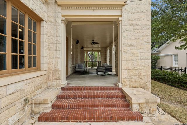 228 W Mulberry Ave, San Antonio, TX 78212