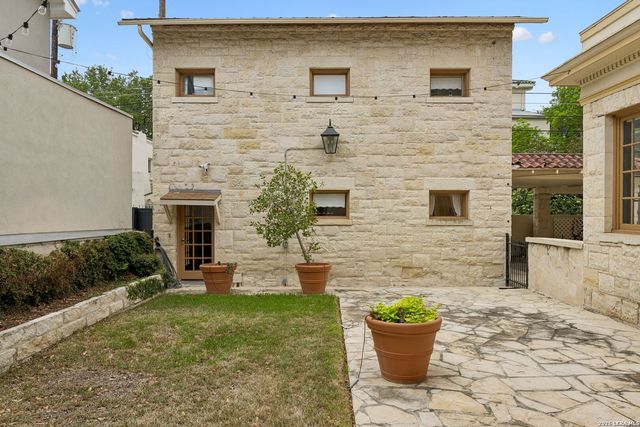 228 W Mulberry Ave, San Antonio, TX 78212