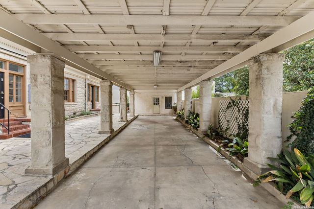 228 W Mulberry Ave, San Antonio, TX 78212