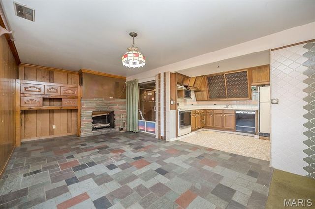 3512 E Rock Creek Road, Imperial, MO 63052