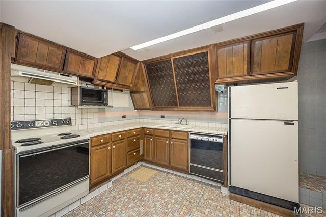 3512 E Rock Creek Road, Imperial, MO 63052