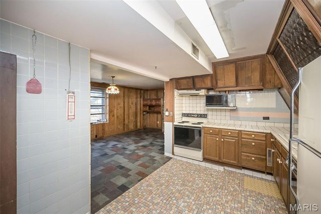 3512 E Rock Creek Road, Imperial, MO 63052