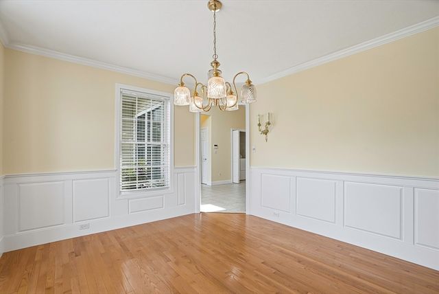 70 Orchard Meadow Dr 70, Shrewsbury, MA 01545