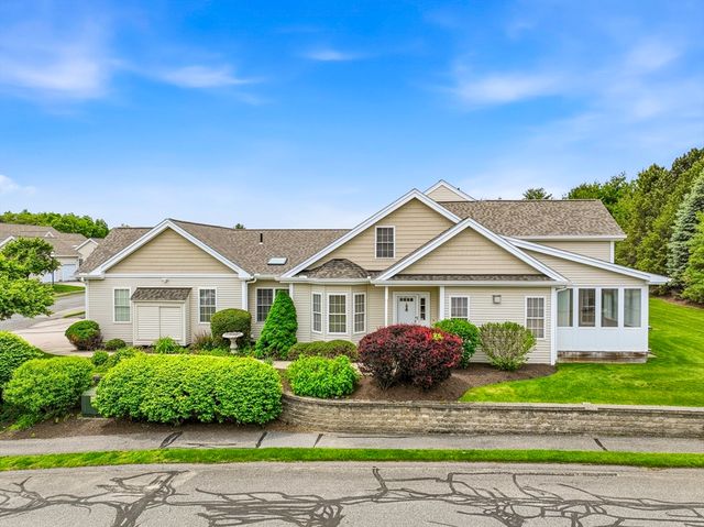 70 Orchard Meadow Dr 70, Shrewsbury, MA 01545