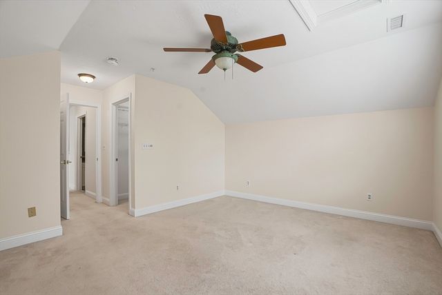 70 Orchard Meadow Dr 70, Shrewsbury, MA 01545