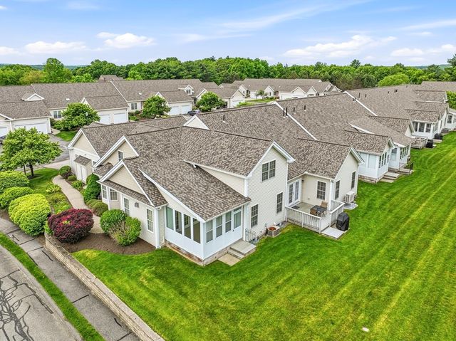 70 Orchard Meadow Dr 70, Shrewsbury, MA 01545