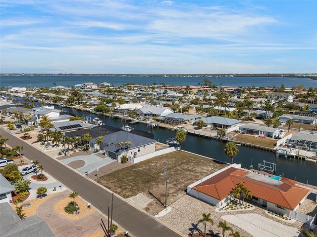 4007 COCONUT TERRACE, Bradenton, FL 34210