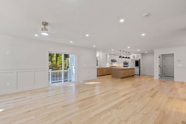 62. Summit Ave, Sharon, MA 02067