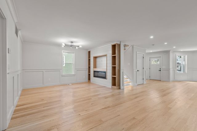 62. Summit Ave, Sharon, MA 02067