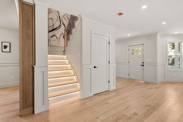 62. Summit Ave, Sharon, MA 02067