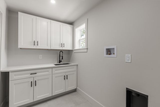 62. Summit Ave, Sharon, MA 02067