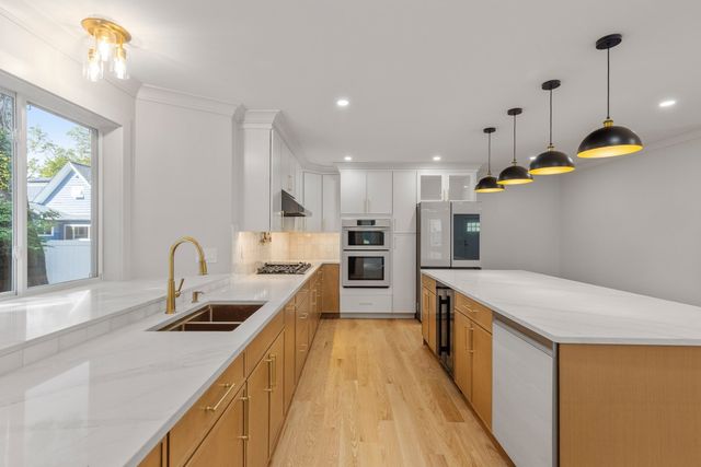 62. Summit Ave, Sharon, MA 02067