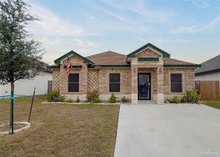 10724 N Sugar Bear Drive, Edinburg, TX 78541