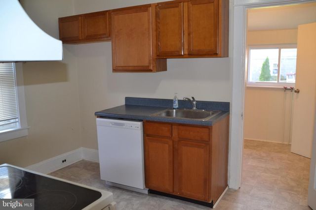 162 BURMONT RD, Drexel Hill, PA 19026