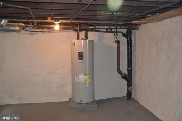 162 BURMONT RD, Drexel Hill, PA 19026