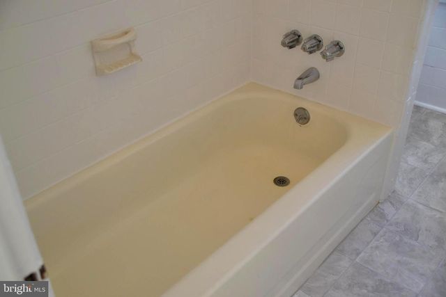 162 BURMONT RD, Drexel Hill, PA 19026