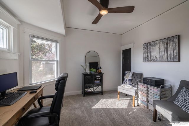 4624 Farnam Street, Omaha, NE 68132