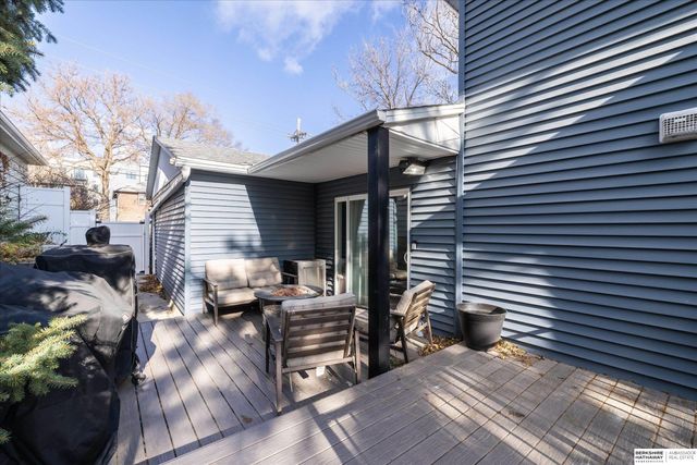 4624 Farnam Street, Omaha, NE 68132