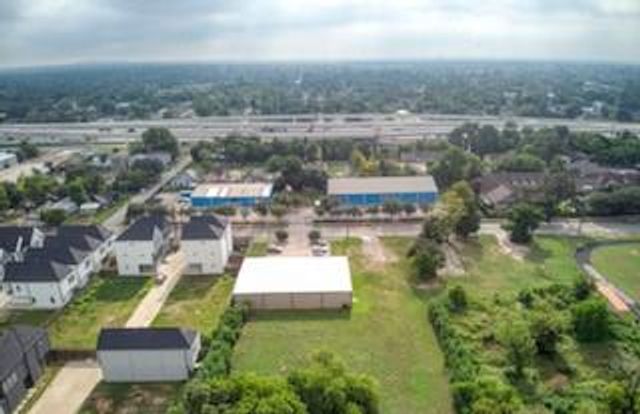 2939 Jensen Drive, Houston, TX 77026