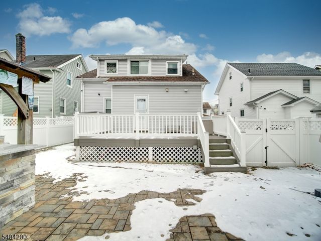 833 Cleveland Ave, Elizabeth City, NJ 07208