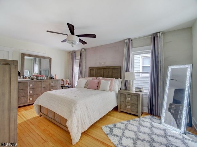 833 Cleveland Ave, Elizabeth City, NJ 07208