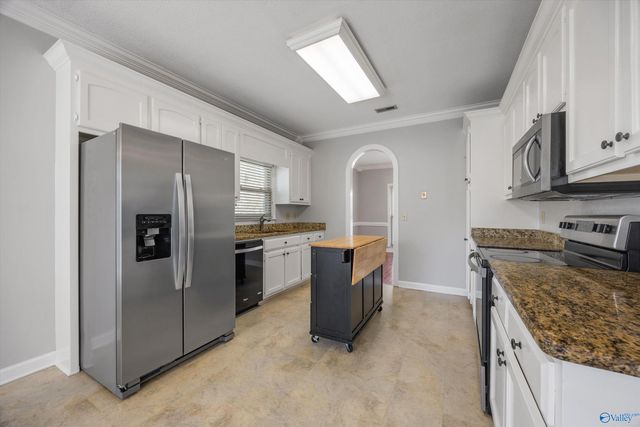 87 Jay Drive, Madison, AL 35758