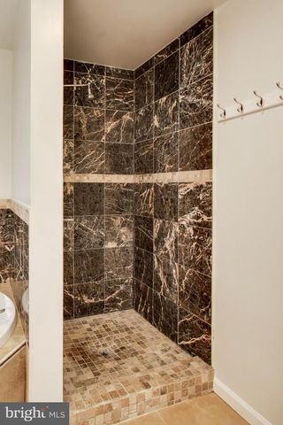 2007 NORDLIE PL, Falls Church, VA 22043