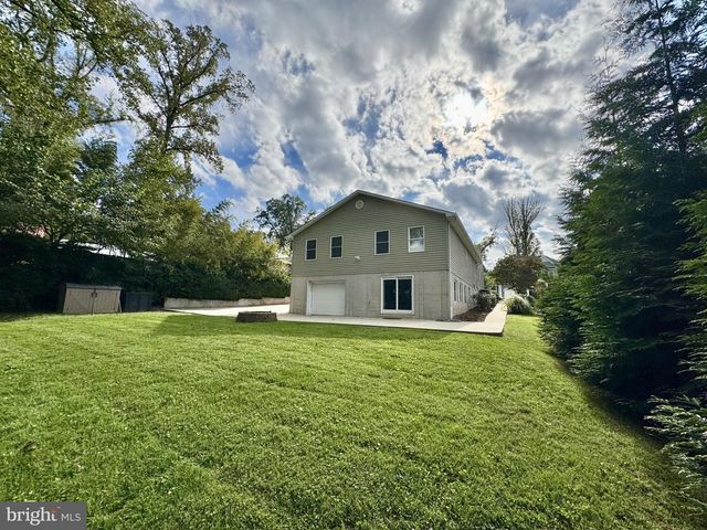 2007 NORDLIE PL, Falls Church, VA 22043