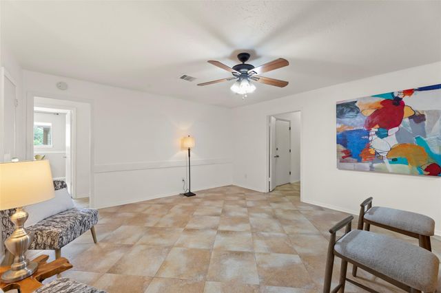 6714 Canyon Way Drive, Houston, TX 77086