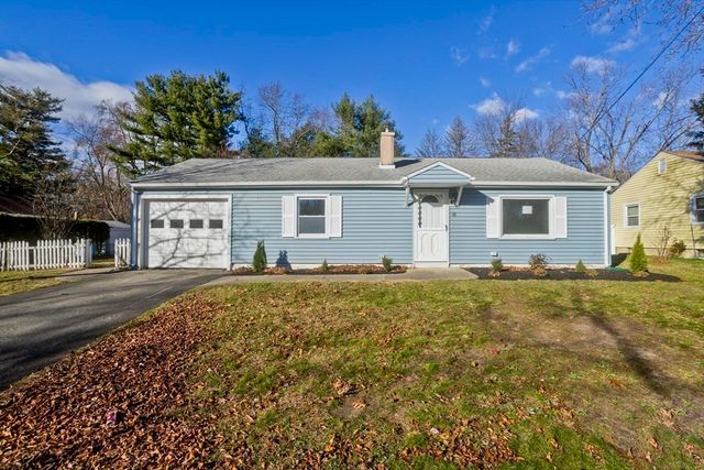 118 Keddy St, Springfield, MA 01109