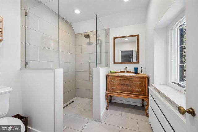 35 LLANBERRIS RD, Bala Cynwyd, PA 19004