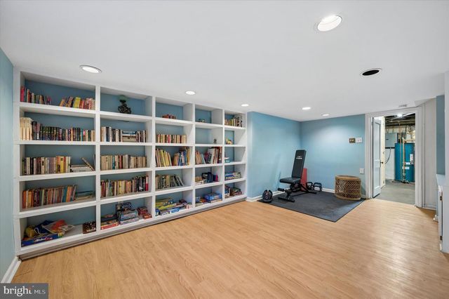 35 LLANBERRIS RD, Bala Cynwyd, PA 19004