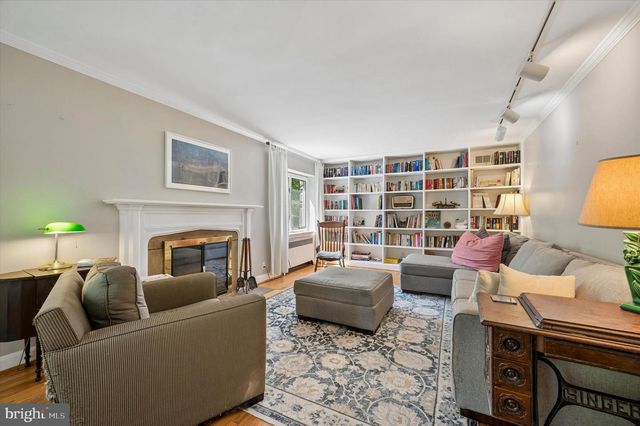 35 LLANBERRIS RD, Bala Cynwyd, PA 19004