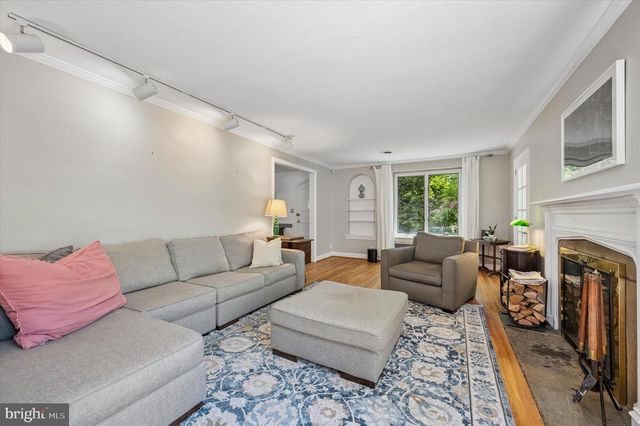 35 LLANBERRIS RD, Bala Cynwyd, PA 19004