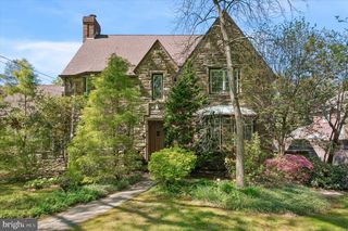 35 LLANBERRIS RD, Bala Cynwyd, PA 19004