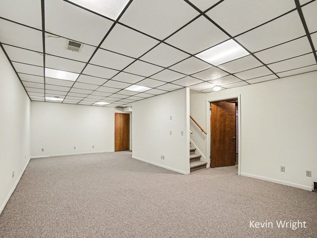 356 N Green Creek Road, Muskegon, MI 49445