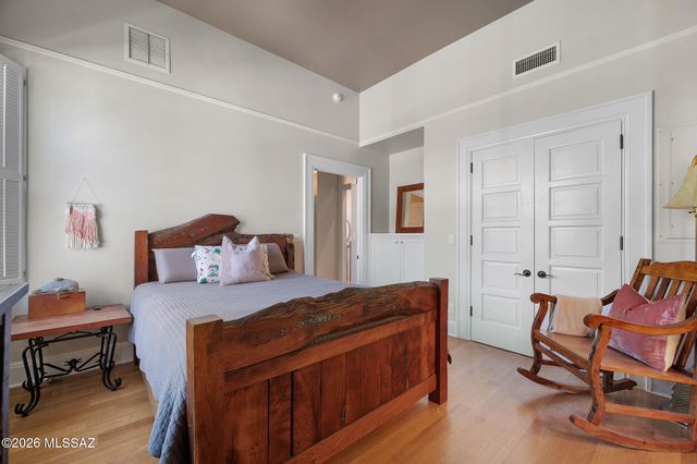 252 N Main Ave Apt 1, Tucson, AZ 85701