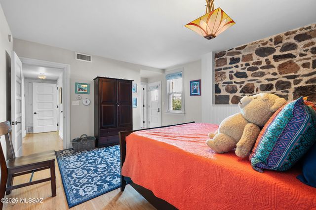 252 N Main Ave Apt 1, Tucson, AZ 85701