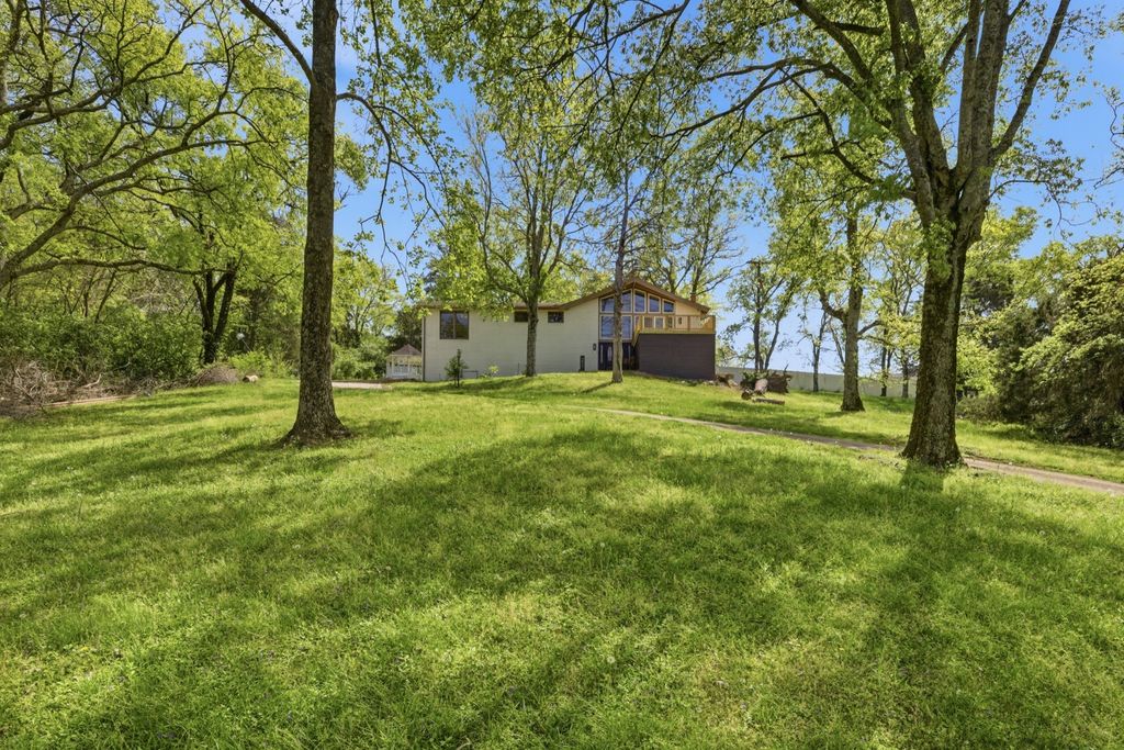 4035 Kings Ln, NW, Nashville, TN 37218