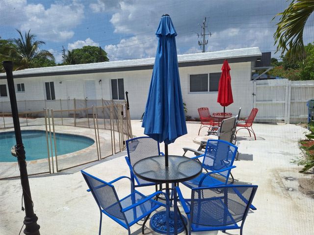 684 NE 37th St 3, Fort Lauderdale, FL 33334