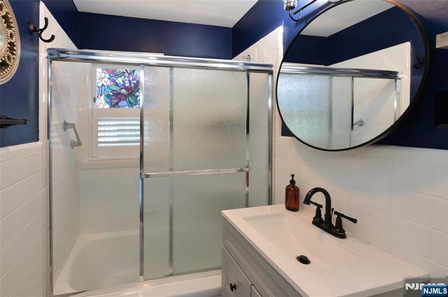 11-01 Long Road, Fair Lawn, NJ 07410