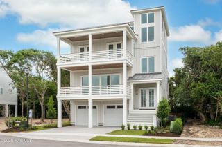80 Peregrine Court, Surf City, NC 28445