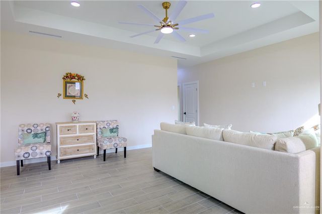 3322 Neptune Street, Edinburg, TX 78542