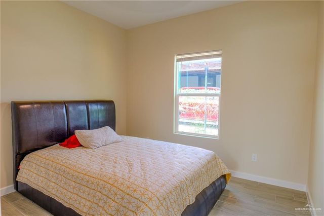 3322 Neptune Street, Edinburg, TX 78542