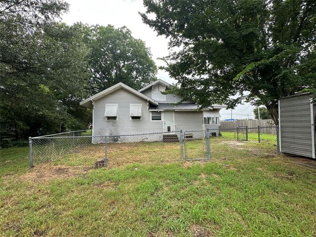 509 N Ross Avenue, Mexia, TX 76667