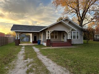 509 N Ross Avenue, Mexia, TX 76667