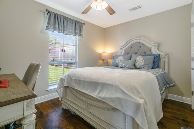 9555 Old Hermitage Pkwy, Baton Rouge, LA 70810