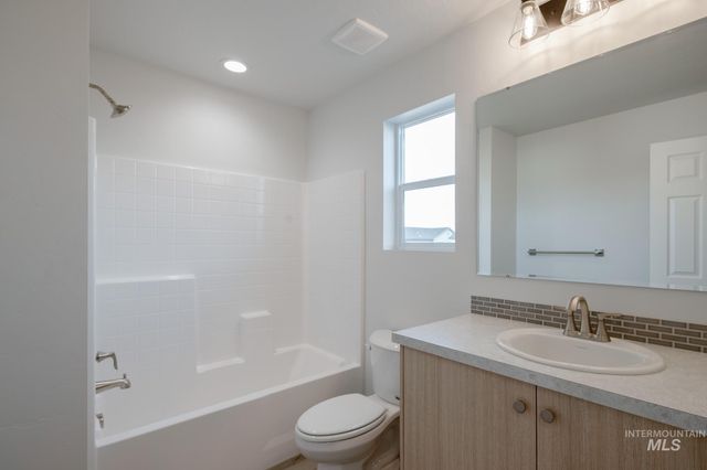 2954 E Boulder Basin Dr, Kuna, ID 83634