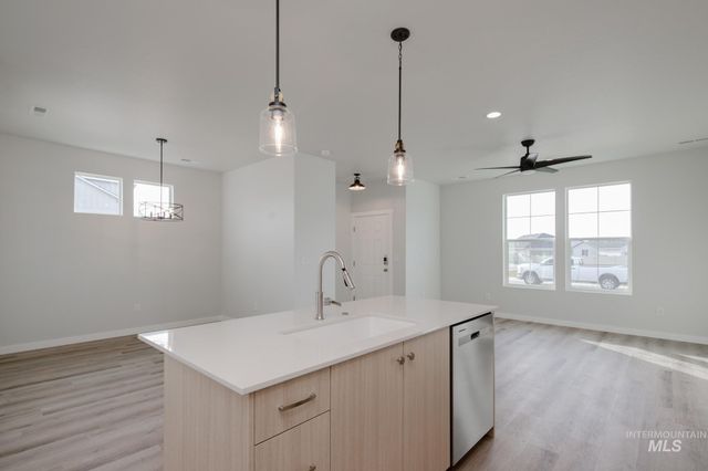 2954 E Boulder Basin Dr, Kuna, ID 83634